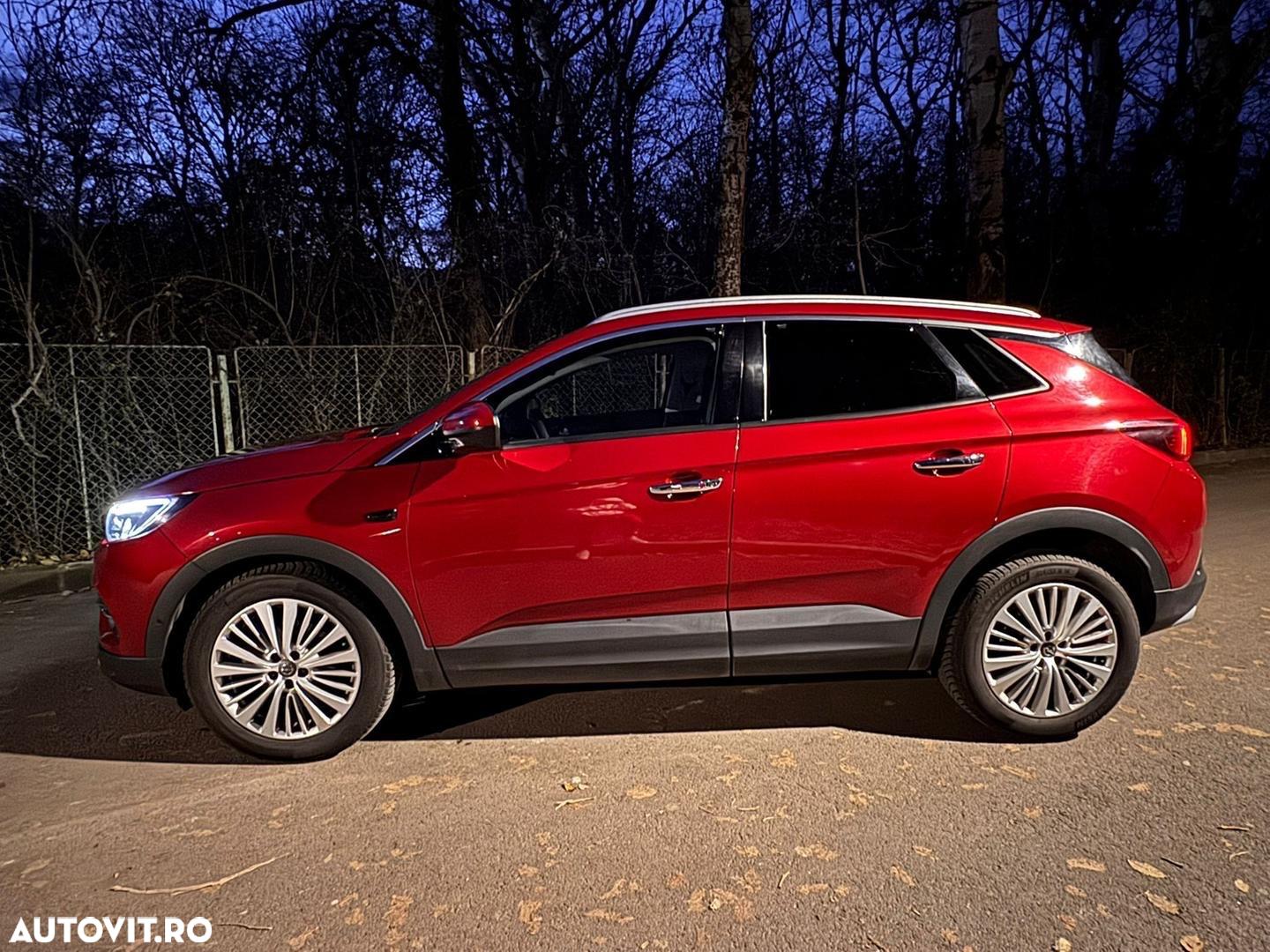 Opel Grandland X 2.0 START/STOP Aut. Innovation - 29
