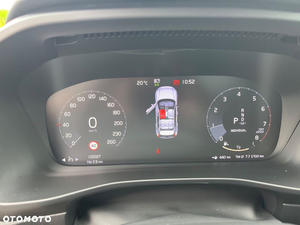 Volvo XC 40 T4 AWD R-Design - 25