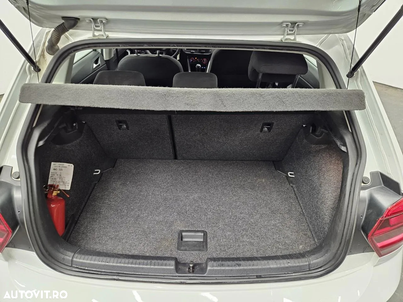 Volkswagen Polo 1.6 TDI Comfortline - 5