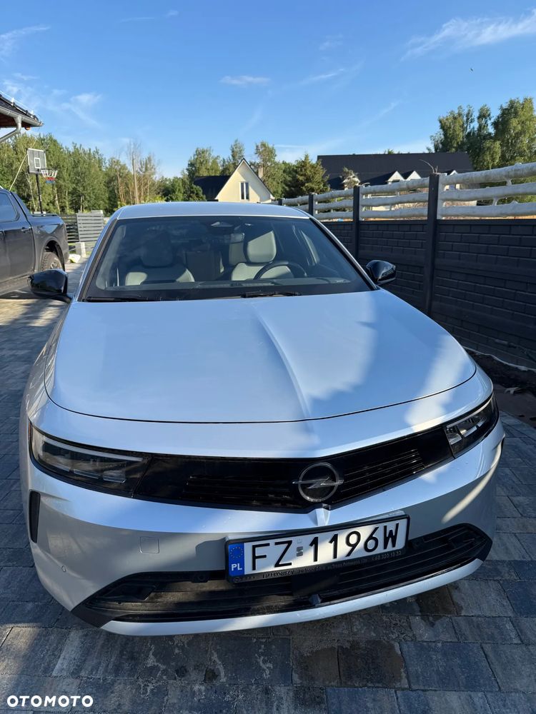 Opel Astra 1.2 T Edition S&S - 1