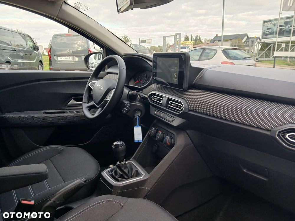 Dacia Sandero - 10