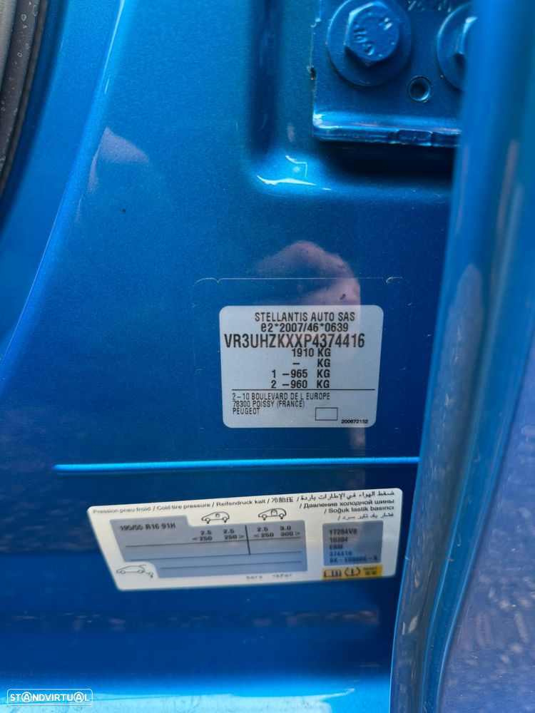 Peugeot e-208 E-Style - 20