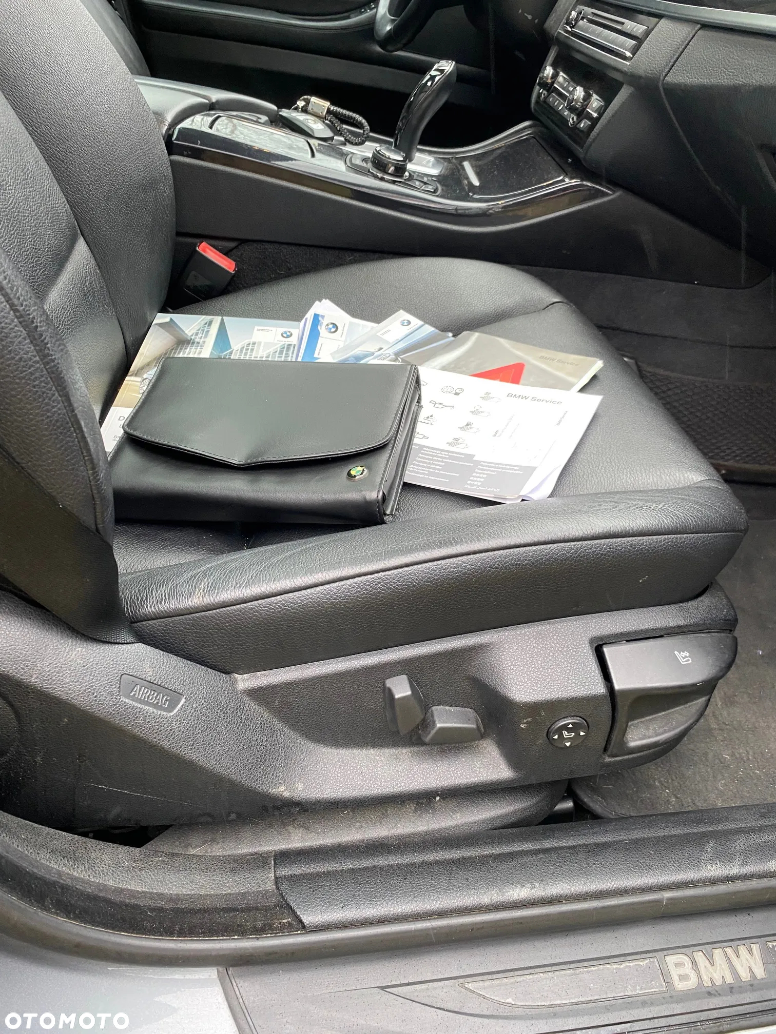 BMW Seria 5 525d Touring - 14