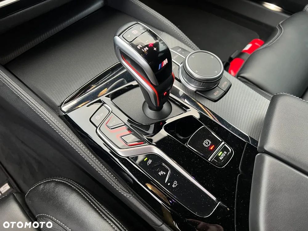 BMW M5 Competition - 21