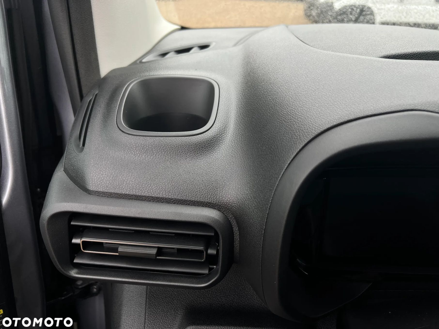 Fiat Doblo Maxi 5 miejsc - 14
