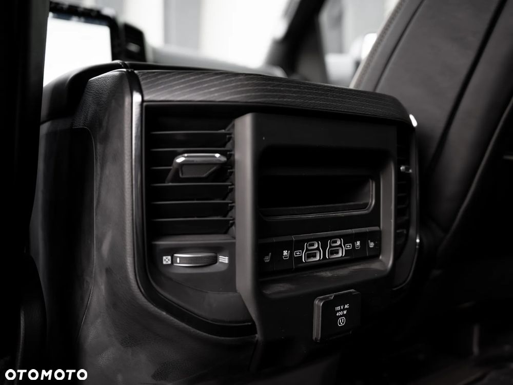 RAM 1500 5.7 Crew Cab Limited - 17