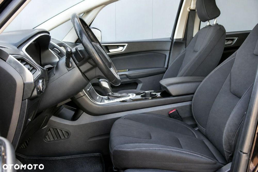 Ford S-Max - 18