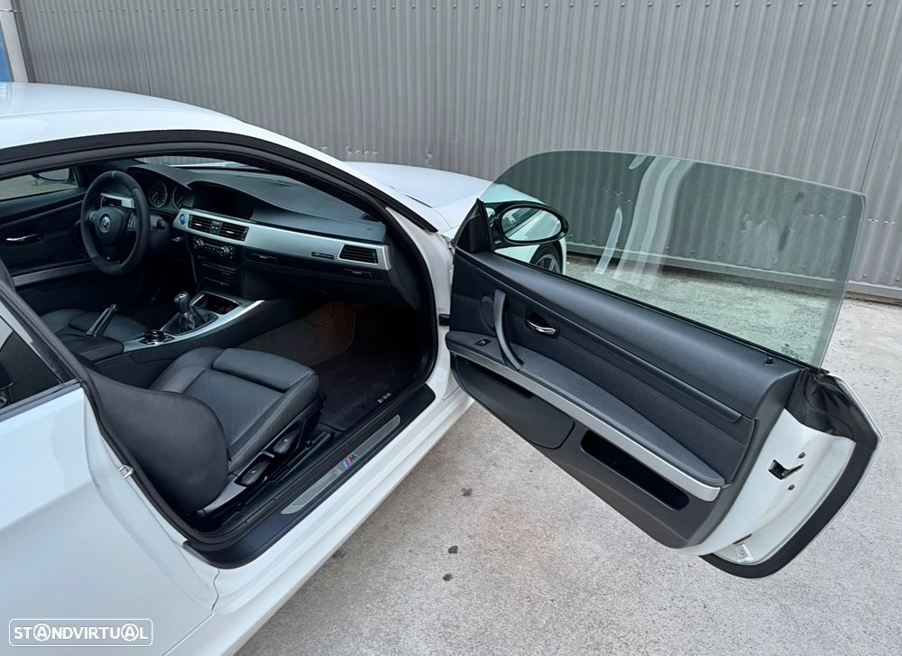 BMW 320 d Coupe - 20