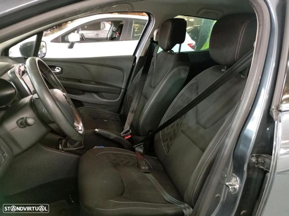 Renault Clio 0.9 TCe Limited Bi-Fuel - 4