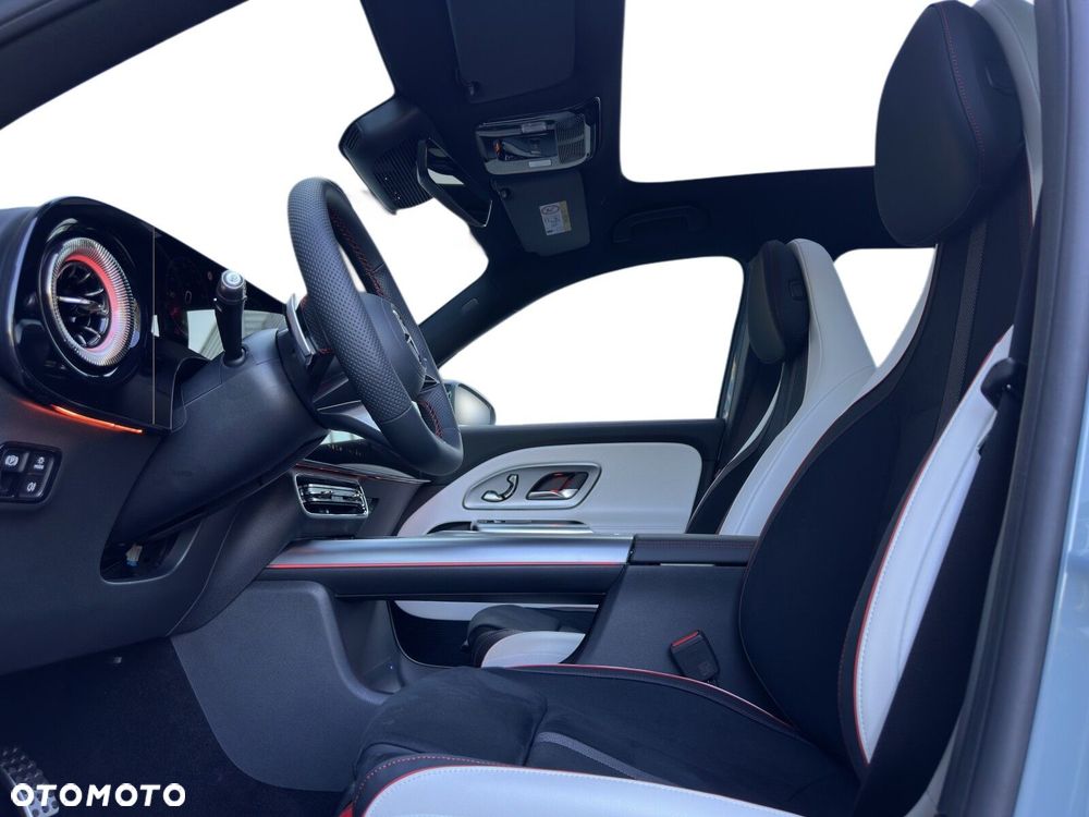 Mercedes-Benz GLB 220 mHEV 4-Matic 8G-eDCT - 12