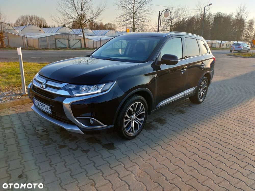 Mitsubishi Outlander 2.2 DI-D 4WD Automatik Plus - 1