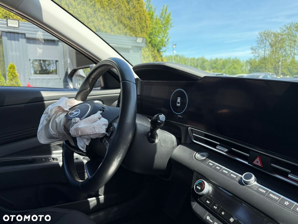 Hyundai Elantra 1.6 Modern CVT - 16