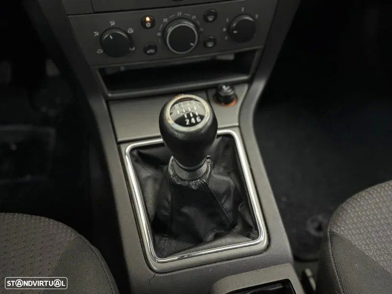 Opel Vectra Caravan 1.9 CDTi Executive - 35