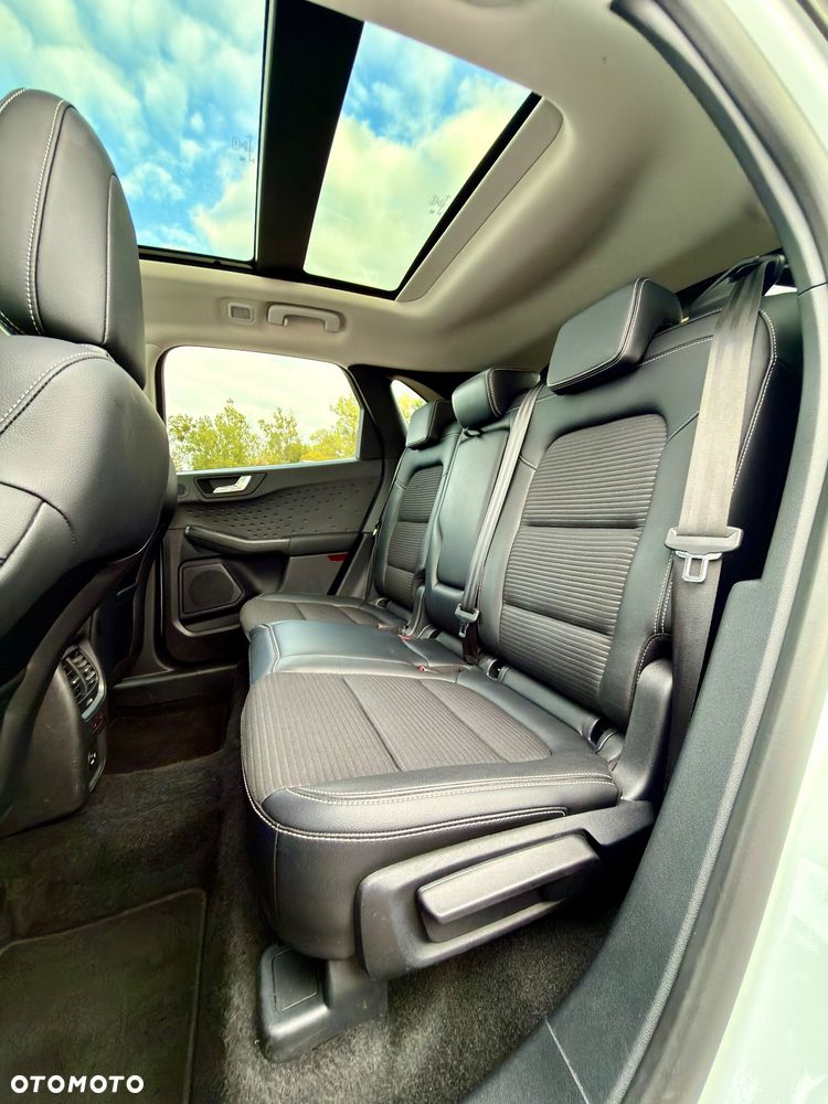 Ford Kuga 2.0 EcoBlue 4x4 TITANIUM - 34