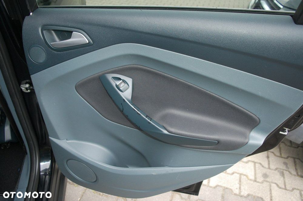 Ford C-MAX - 32
