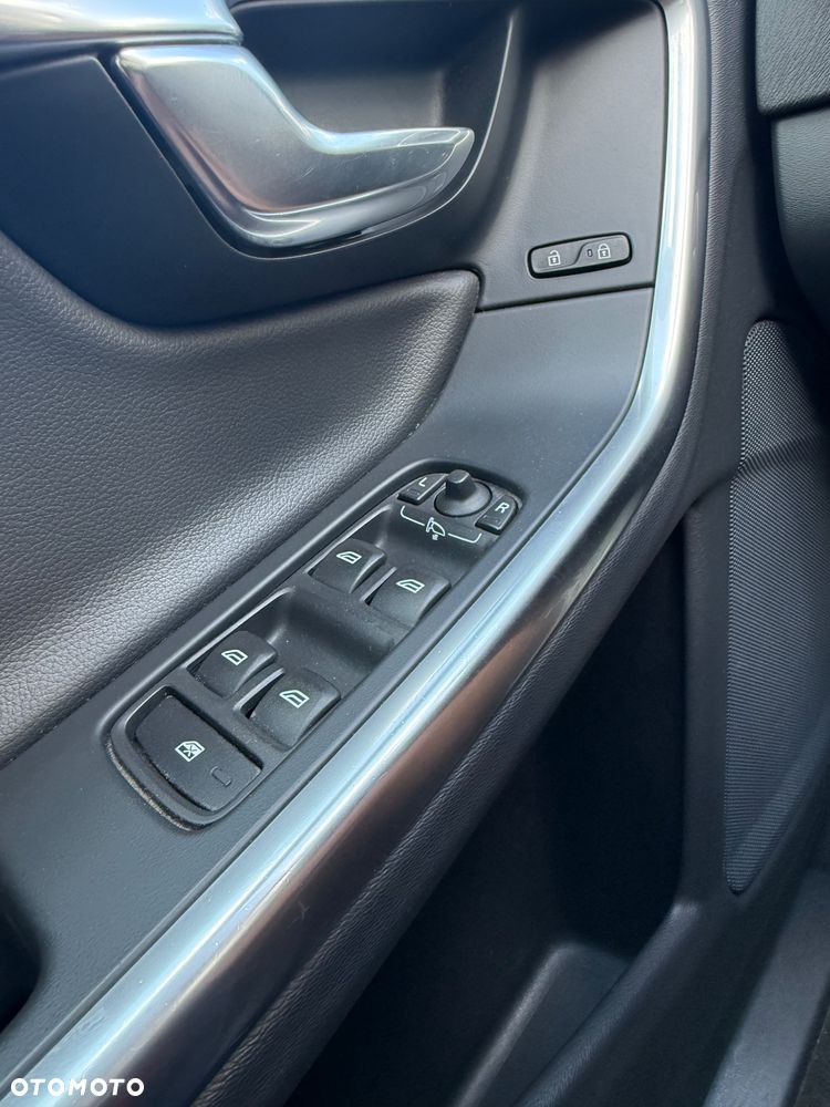 Volvo V60 T2 Geartronic Kinetic - 15
