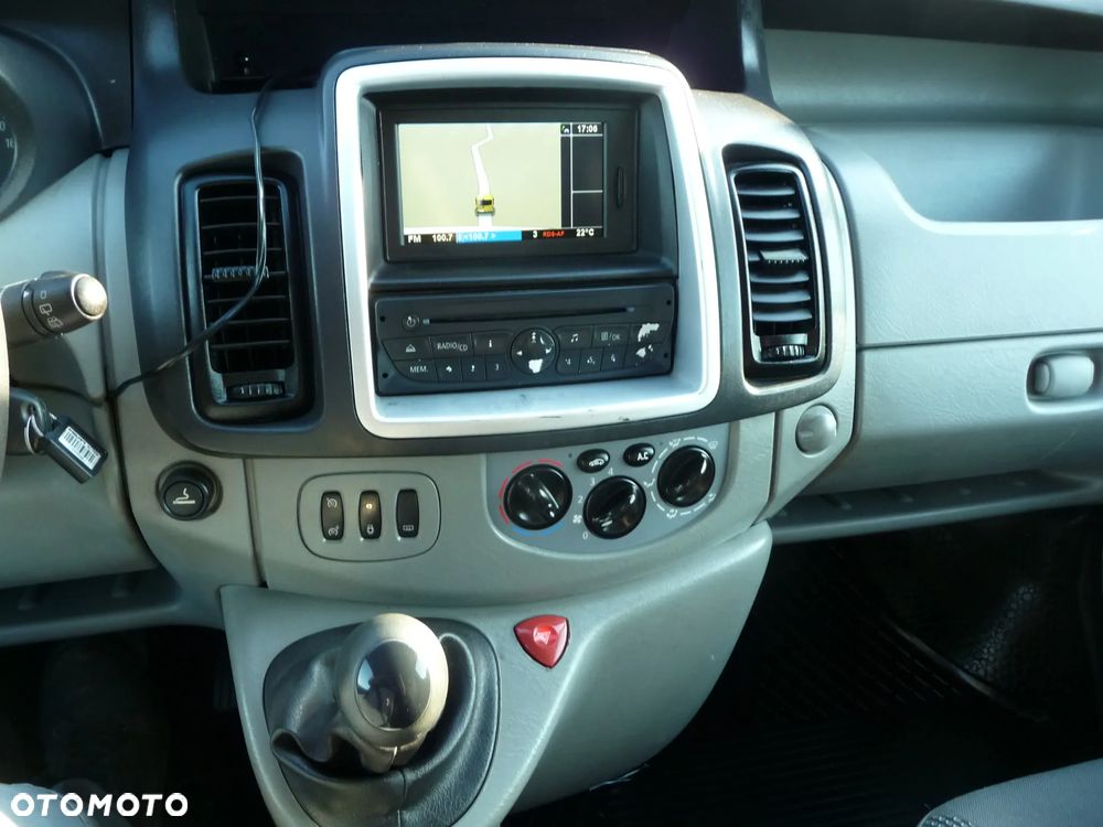 Opel Vivaro L2H1 2.9t - 11