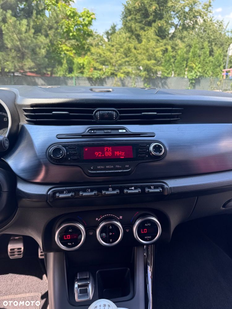 Alfa Romeo Giulietta 1.4 TB 16V Sport - 16