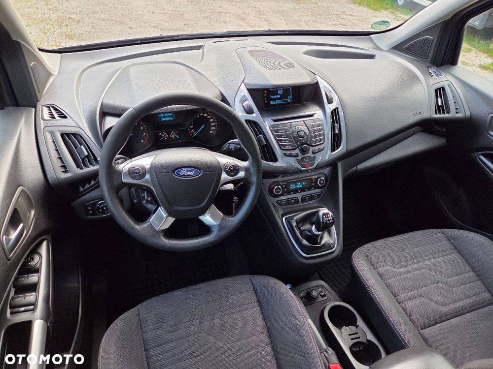Ford Tourneo Connect - 13