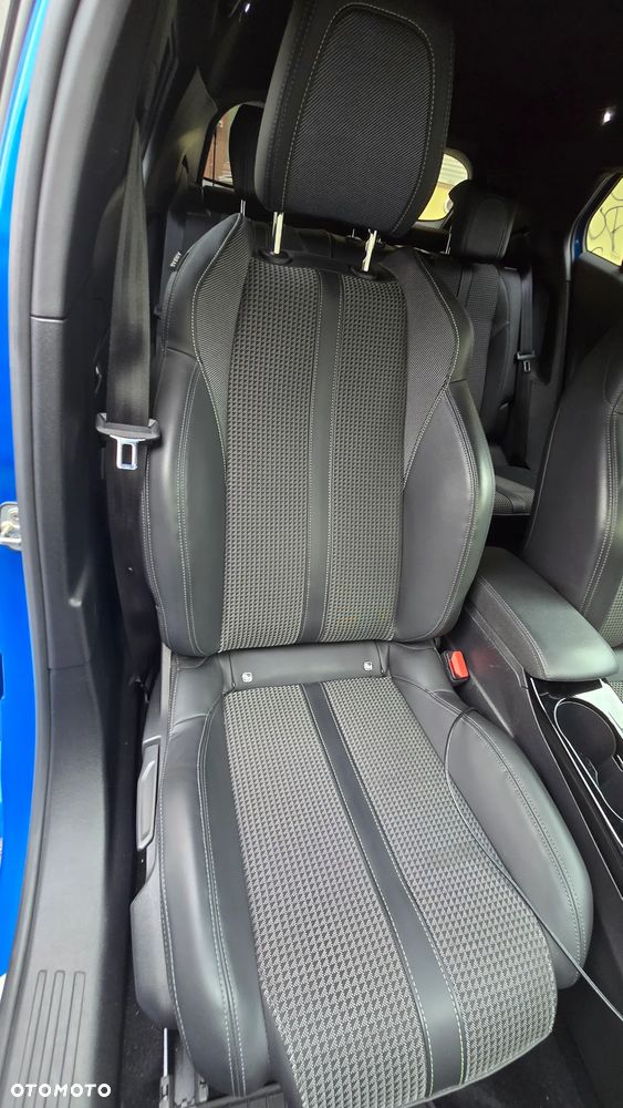 Peugeot 2008 1.2 PureTech GT Line S&S - 20