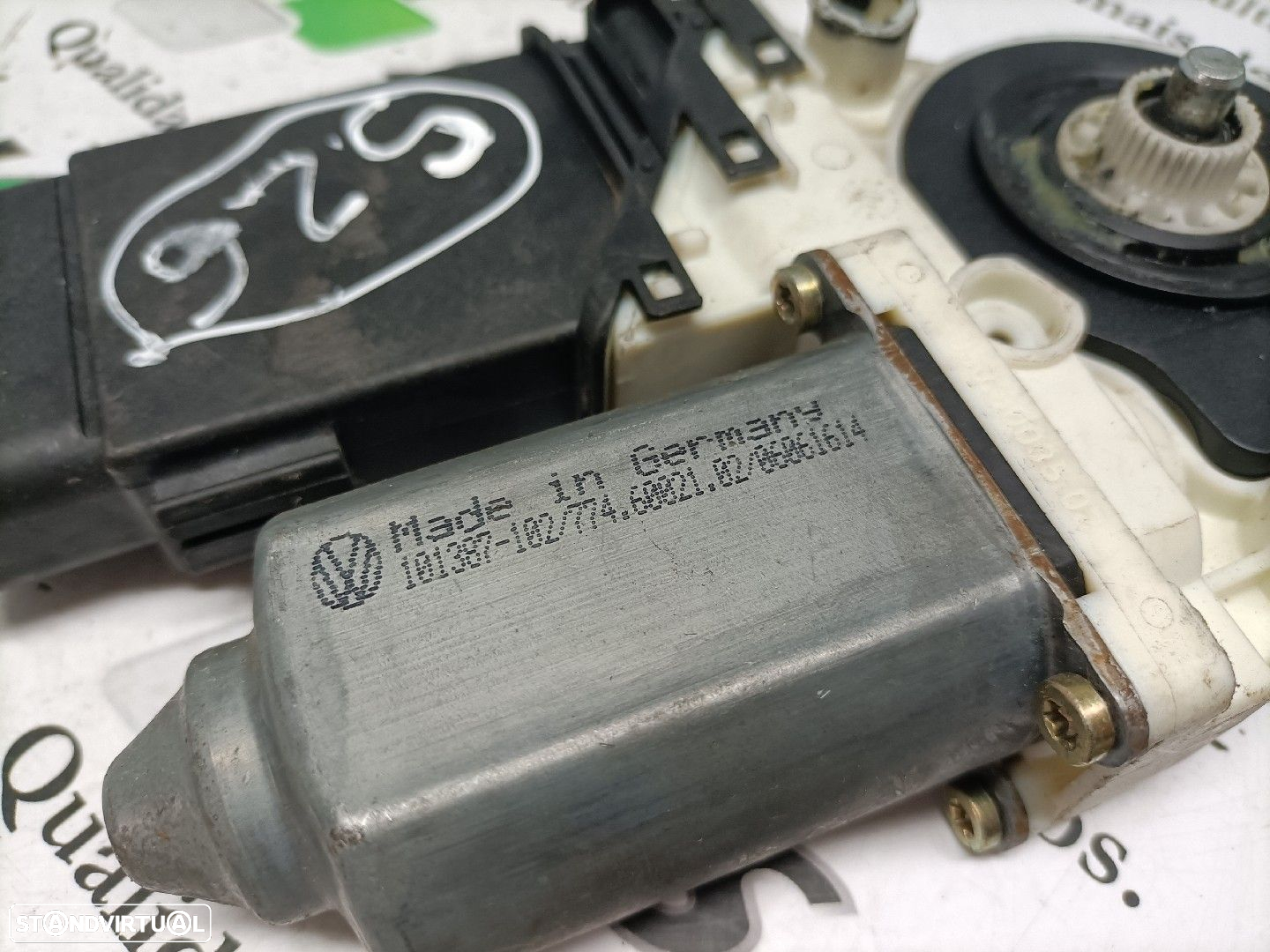 Motor Elevador Frente Direito Volkswagen Golf Iv (1J1) - 3