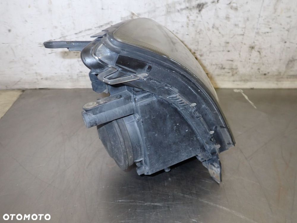 LAMPA PRAWA PRZEDNIA OPEL VECTRA C 2.2 155888-00 - 6