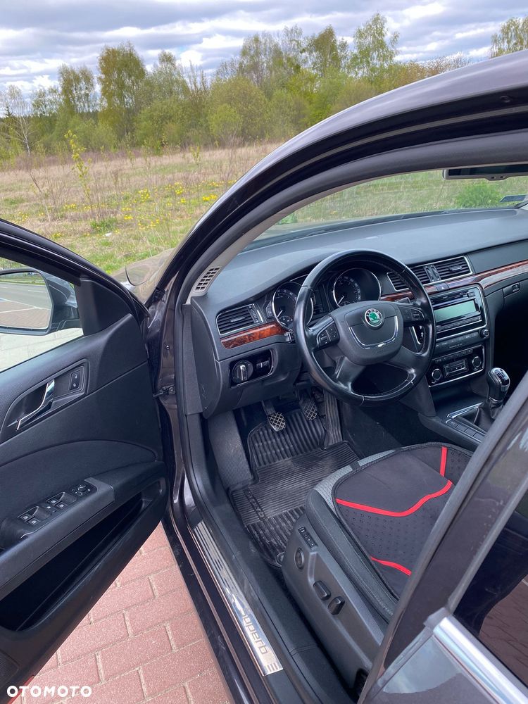 Skoda Superb 1.9 TDI Ambition - 11