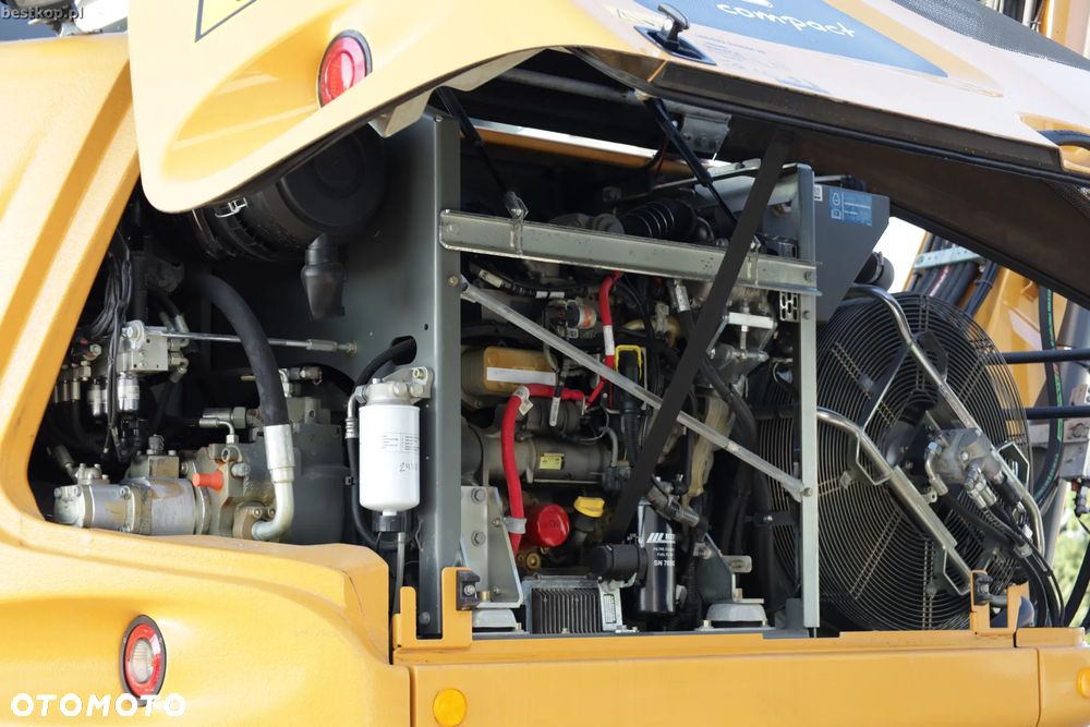 Liebherr A910 Compact Litronic - 35