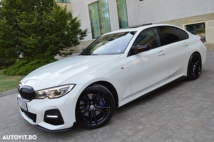 BMW Seria 3 330i AT - 7