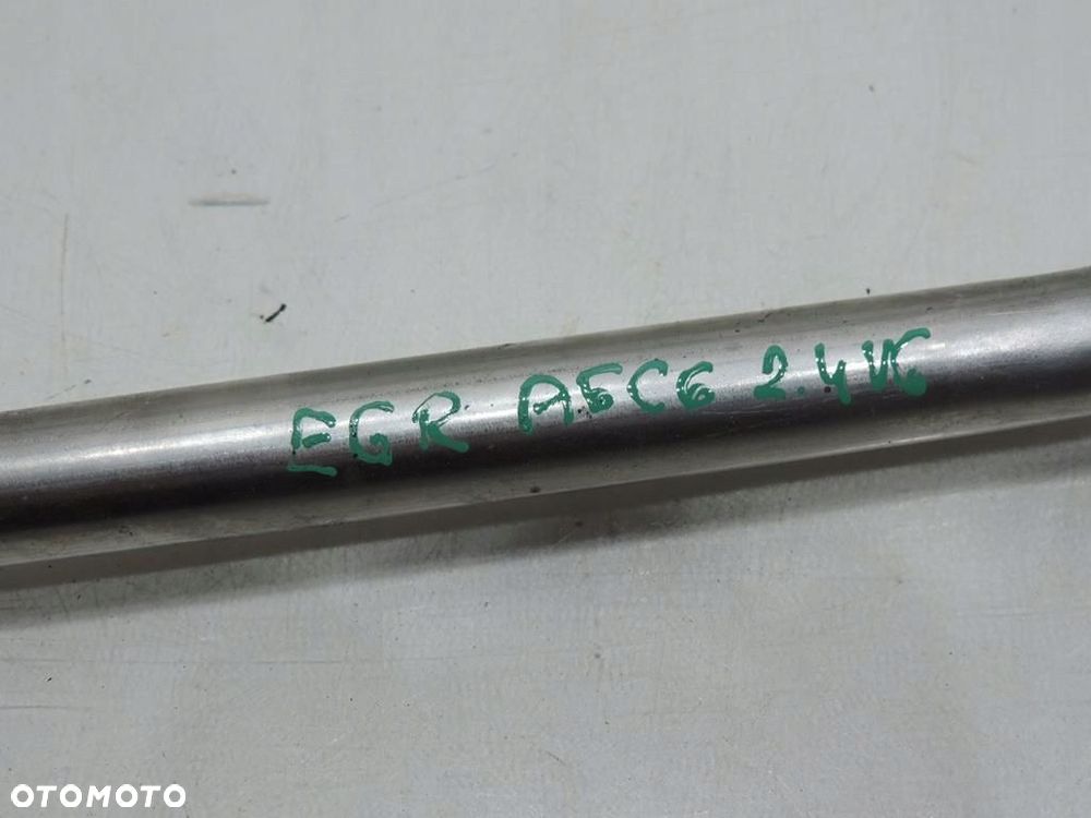 PRZEWÓD RURKA WODY AUDI A6 C6 2.4 06E131831B - 4