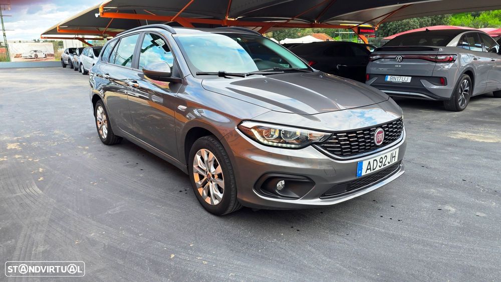 Fiat Tipo Station Wagon 1.3 M-Jet Lounge - 21