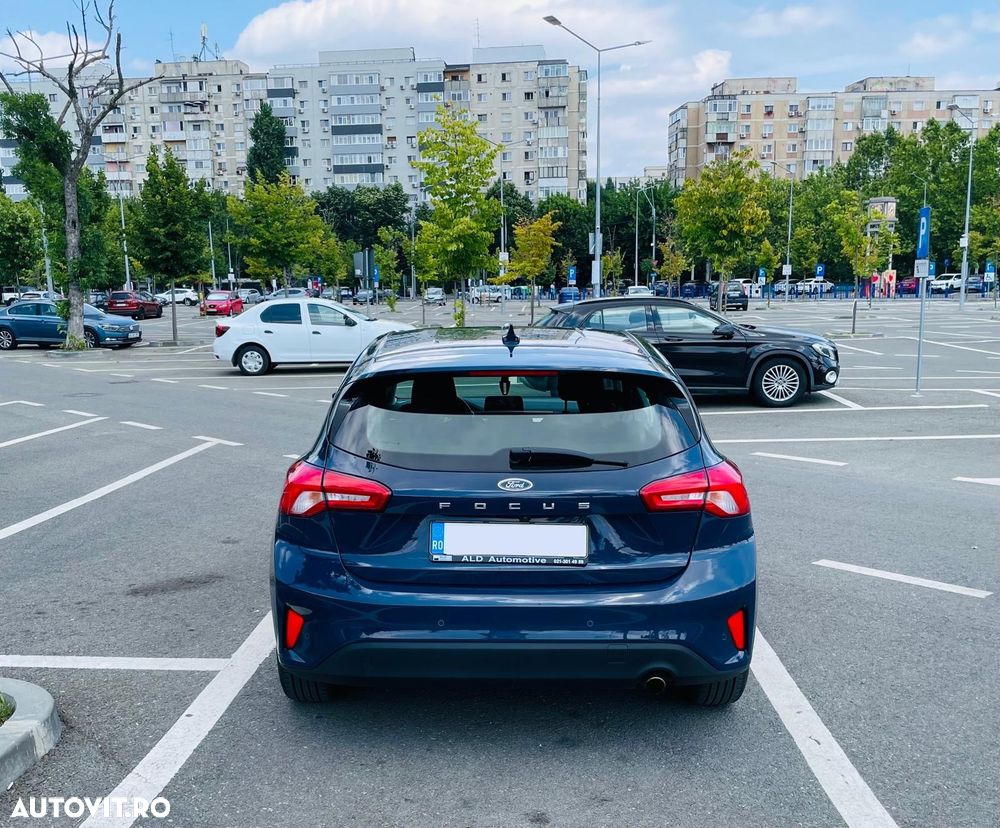 Ford Focus - 8
