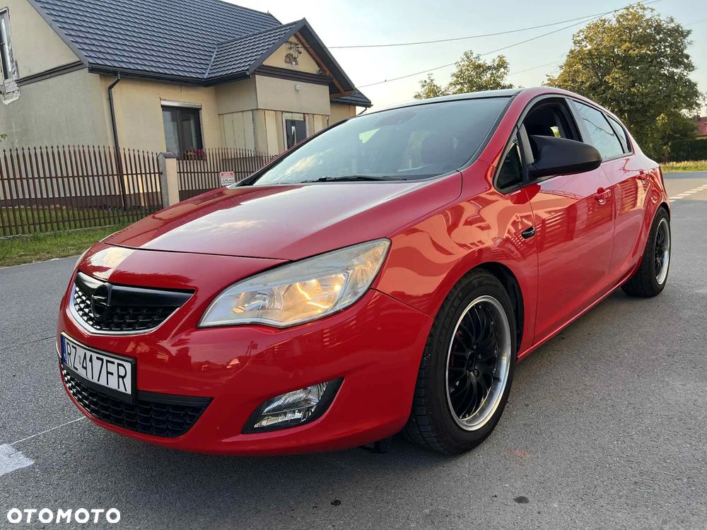 Opel Astra IV 1.4 T Edition 150 - 10