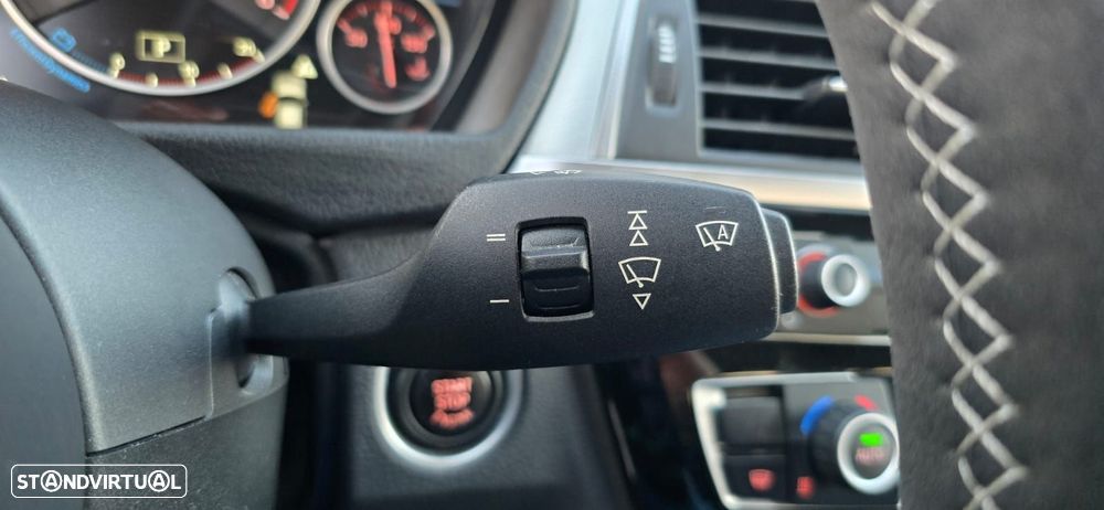 BMW 320 d Line Sport Auto - 29