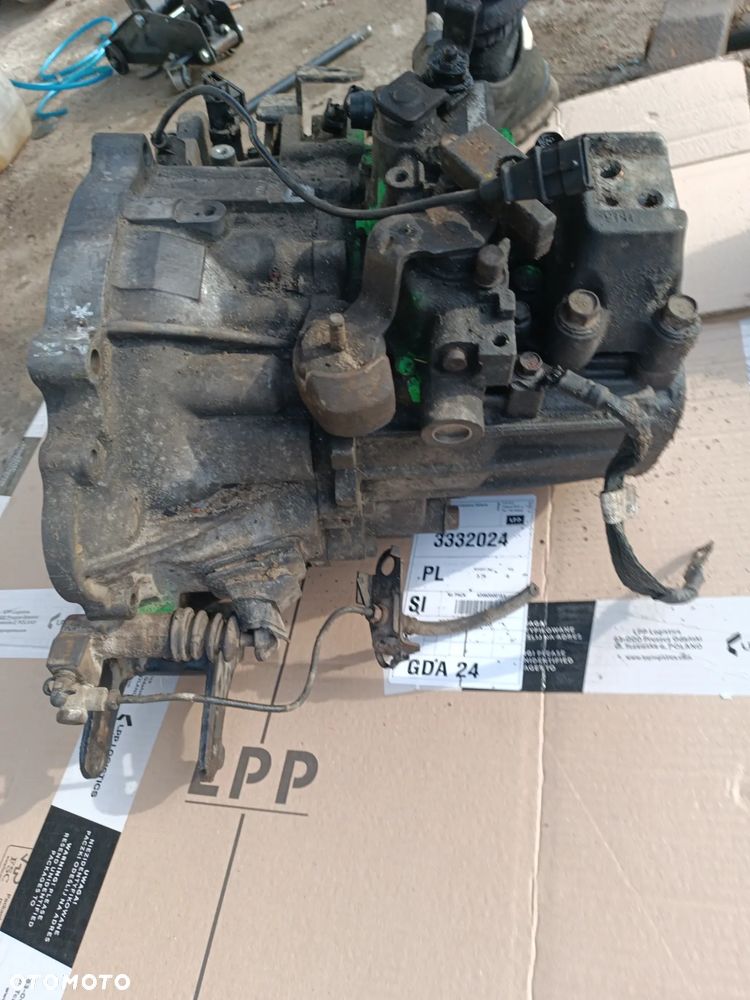 SKRZYNIA BIEGÓW 5 BIEGOWA KIA CEED I 1.6CRDI - 3