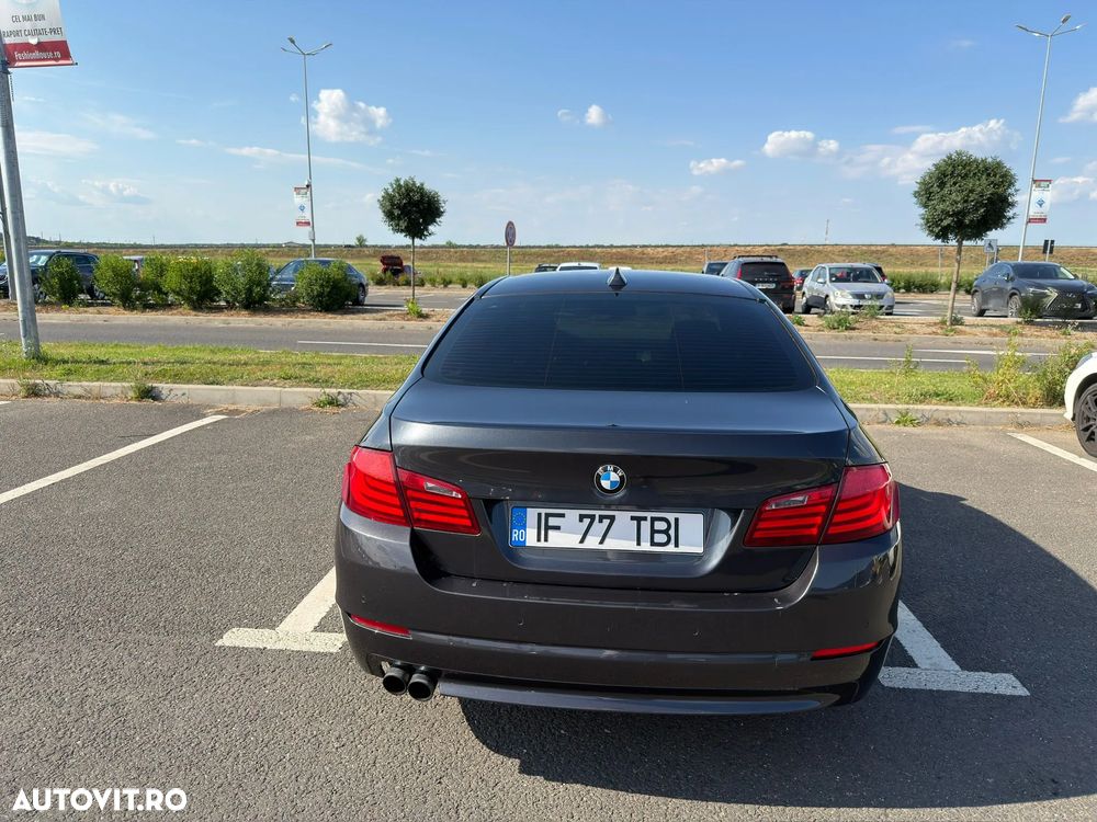 BMW Seria 5 520d Aut. - 4