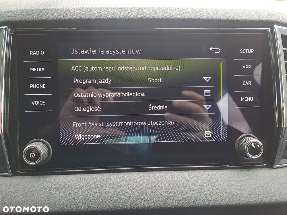 Skoda Karoq 1.5 TSI ACT 4x2 Style DSG - 28