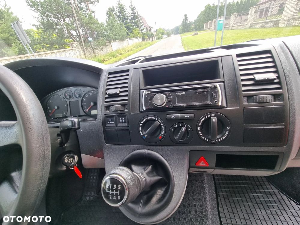 Volkswagen T5 - 9