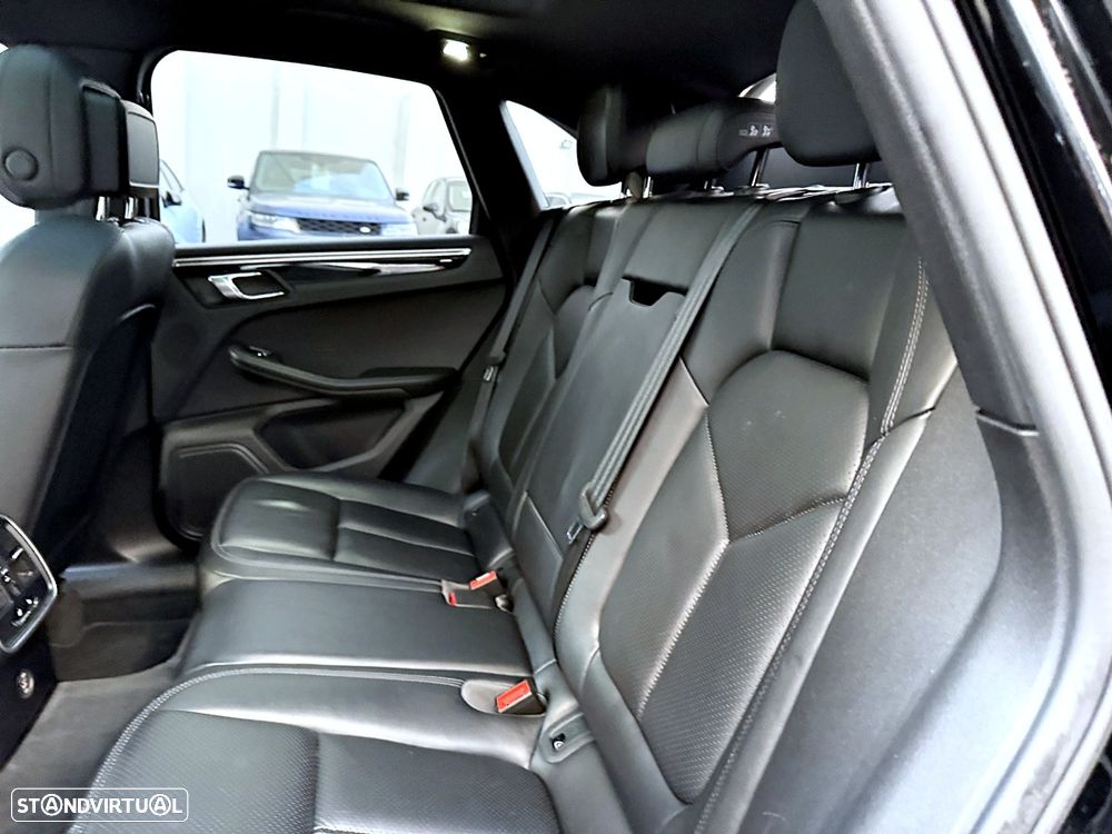 Porsche Macan S - 36