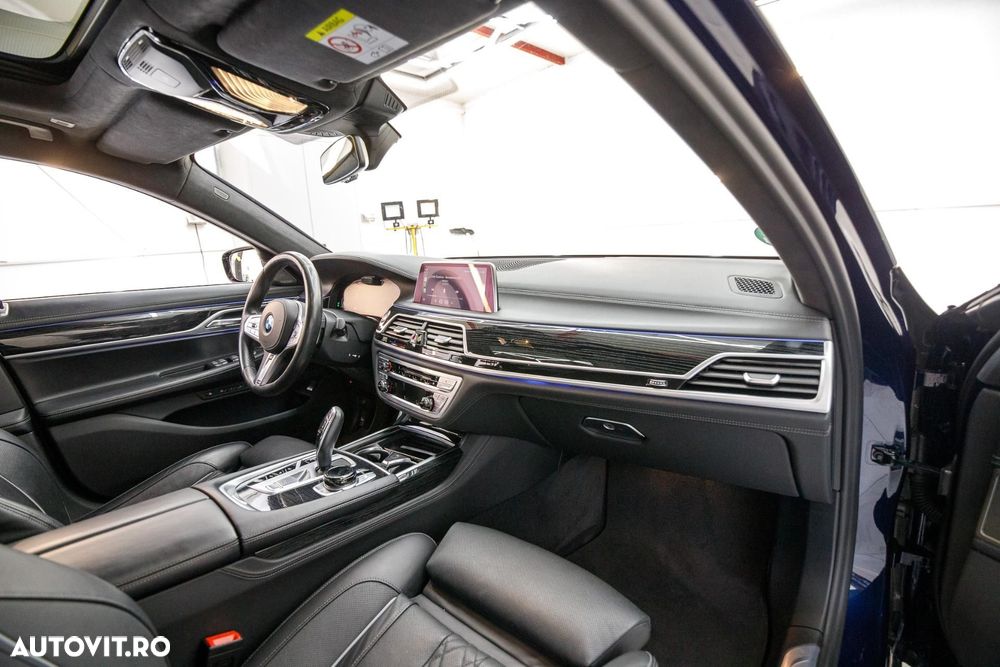 BMW Seria 7 745Le xDrive AT PHEV - 24