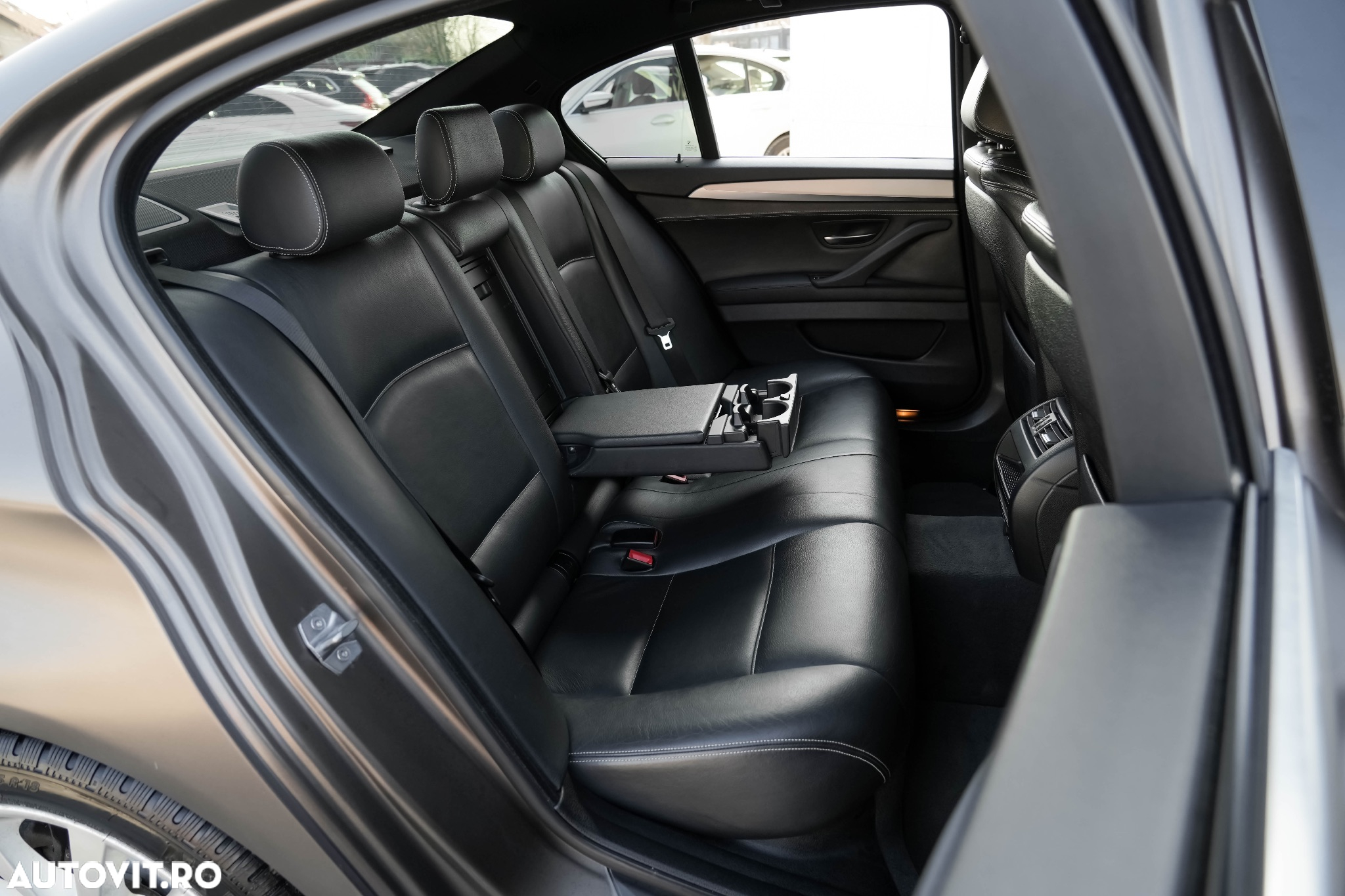 BMW Seria 5 520d Aut. Sport Line - 10