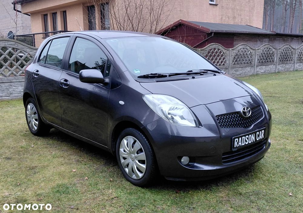 Toyota Yaris 1.3 VVT-i Executive - 5