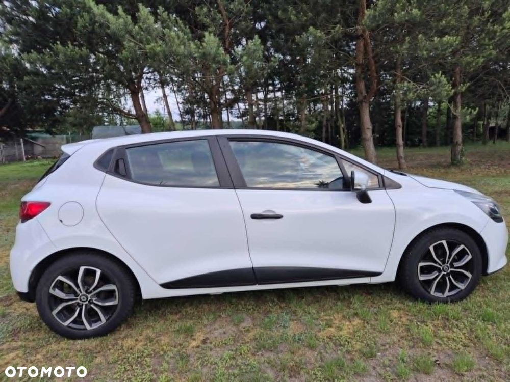 Renault Clio - 2
