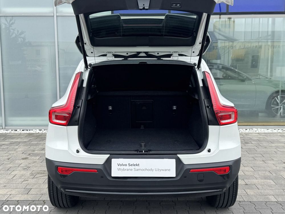 Volvo XC 40 - 30