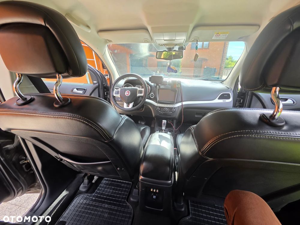 Fiat Freemont 2.0 Multijet Black Code AWD - 29