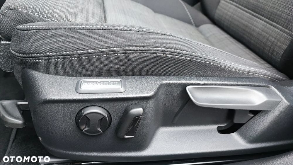 Volkswagen Passat 2.0 TSI Business DSG - 16