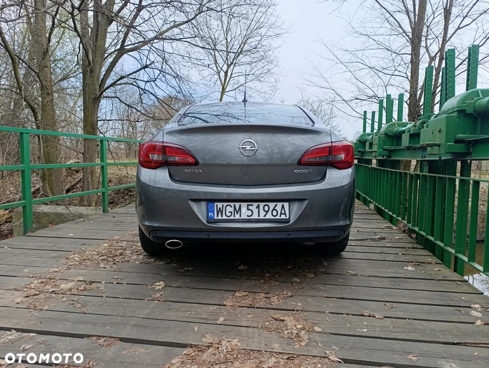 Opel Astra 1.4 T Business EU6 - 7