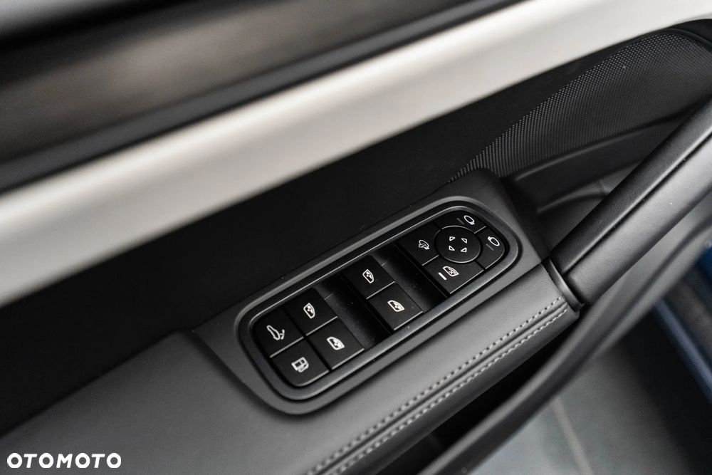Porsche Cayenne S E-Hybrid PHEV - 23