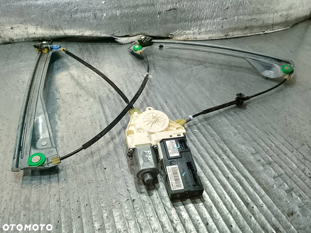 PODNOŚNIK SZYBY PRAWY PRZÓD RENAULT LAGUNA III 807000002R 974824103 - 7