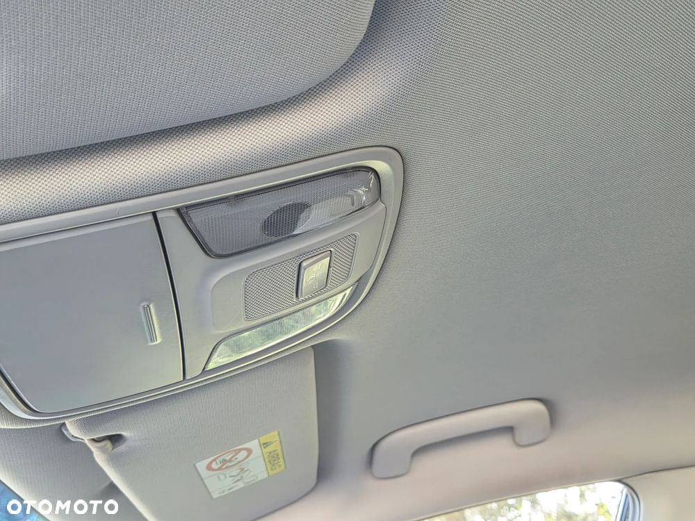 Kia Optima 1.7 CRDI M - 17